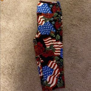 LuLaroe United and Strong collection leggings🇺🇸